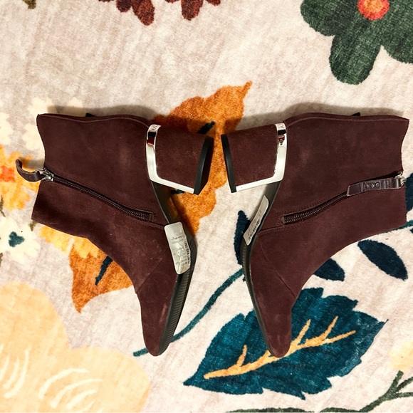 New w/ tags plum suede ankle boots with silver accents - Picture 2 of 4